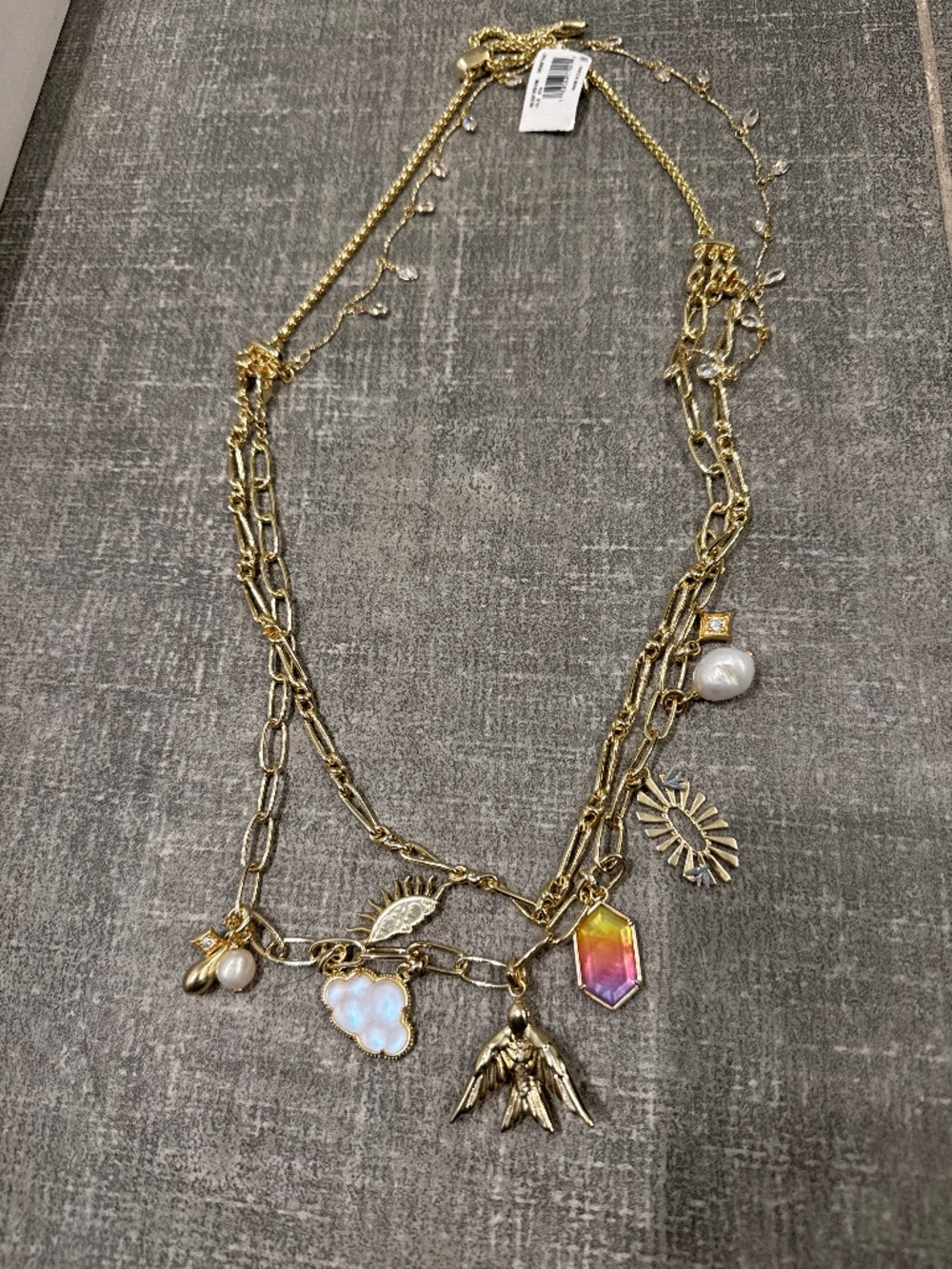 Kendra Scott necklace